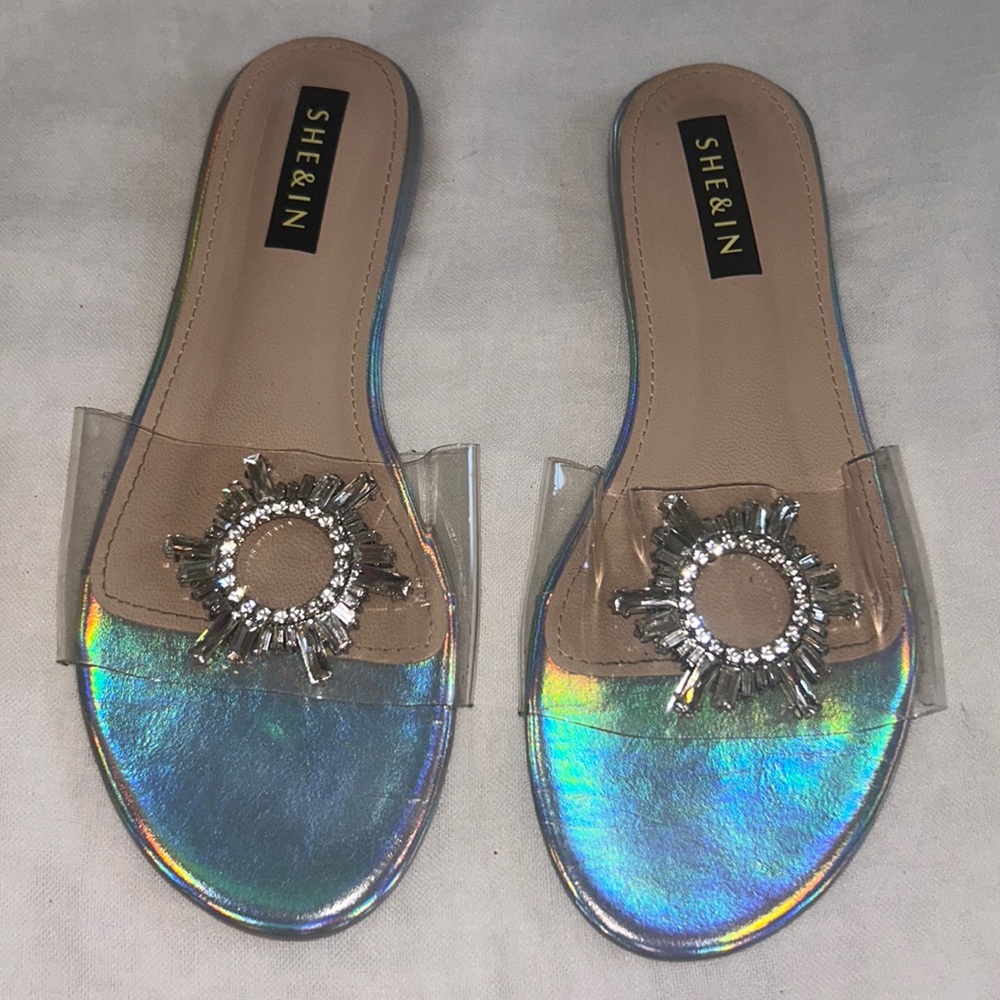 Clear Rhinestone detail sliders .